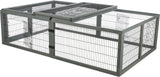 Rechteckiger, grauer Metallkäfig mit Gitterseiten und klappbaren Deckelteilen auf hellem Hintergrund.