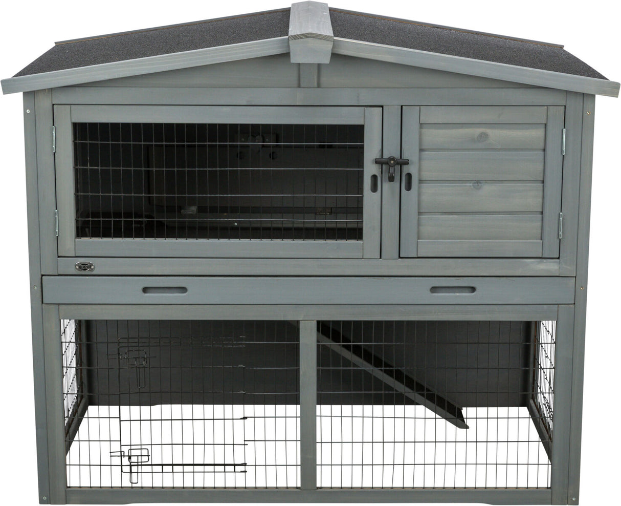Grauer Hasenstall mit schwarzem Dach, zwei Türen oben mit Gitterfenster, Schublade und Rampe unten.