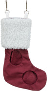 Rote Stiefel mit weißem, flauschigem Rand, zwei Metallhaken oben zur Befestigung.