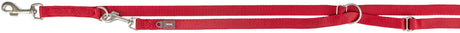Rote Hundeleine aus gewebtem Material mit silbernem Karabinerhaken und Metallringen.