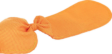 Orange-rote, strukturierte Stoffmasse mit Knoten in der Mitte, die eine glatte, flache Form hat.