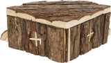 Ein Block aus Holzrinde mit rechteckiger Form und mehreren kleinen, runden Öffnungen an den Seiten.