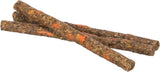Drei längliche, bräunliche Sticks mit orangefarbenen Flecken, nebeneinander auf weißem Hintergrund.
