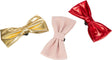 Drei Fliegen in Gold, Rosa und Rot auf weißem Hintergrund, jeweils mit glänzender und weicher Oberfläche.