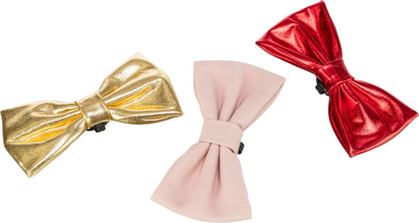 Drei Fliegen in Gold, Rosa und Rot auf weißem Hintergrund, jeweils mit glänzender und weicher Oberfläche.